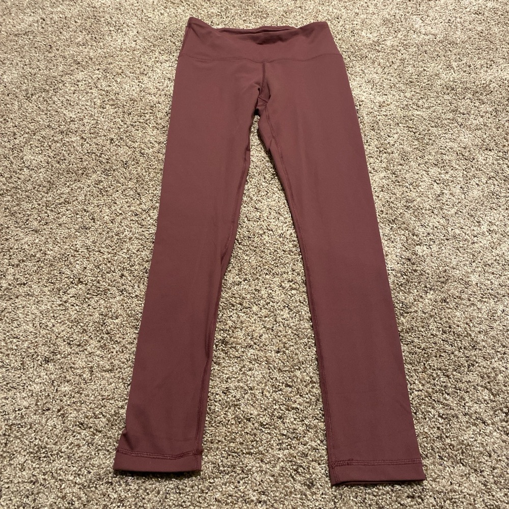 Women’s  Yogalicious Maroon size small 27” inseam Leggings
